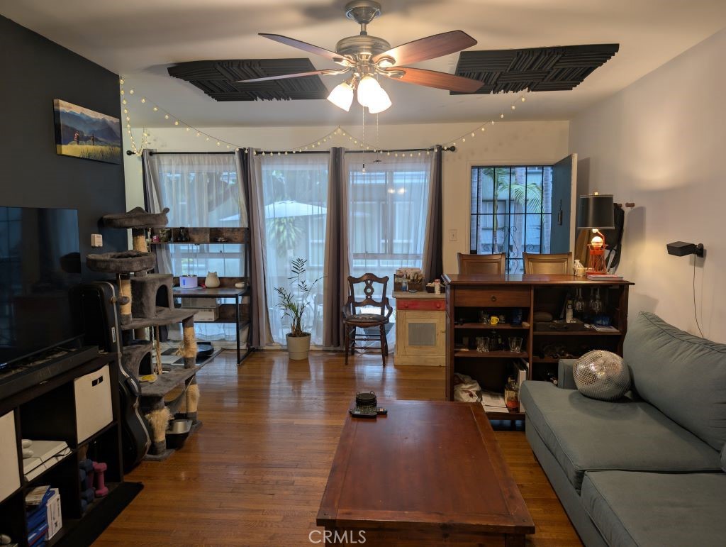 438 Cedar Avenue 4 Property Photo 2