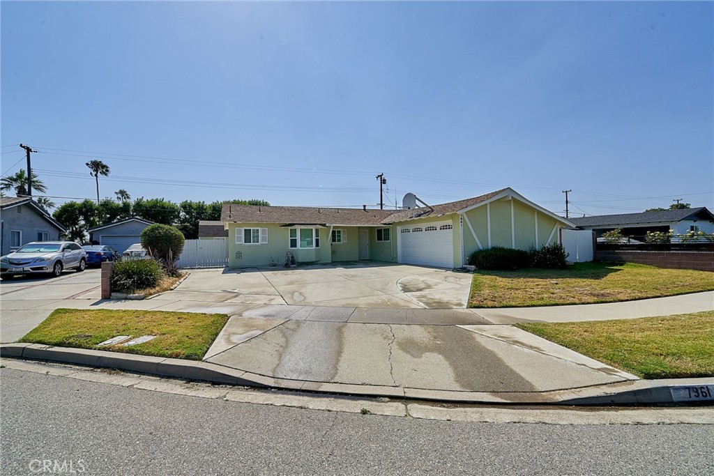 7961 La Corona Way Property Photo 6