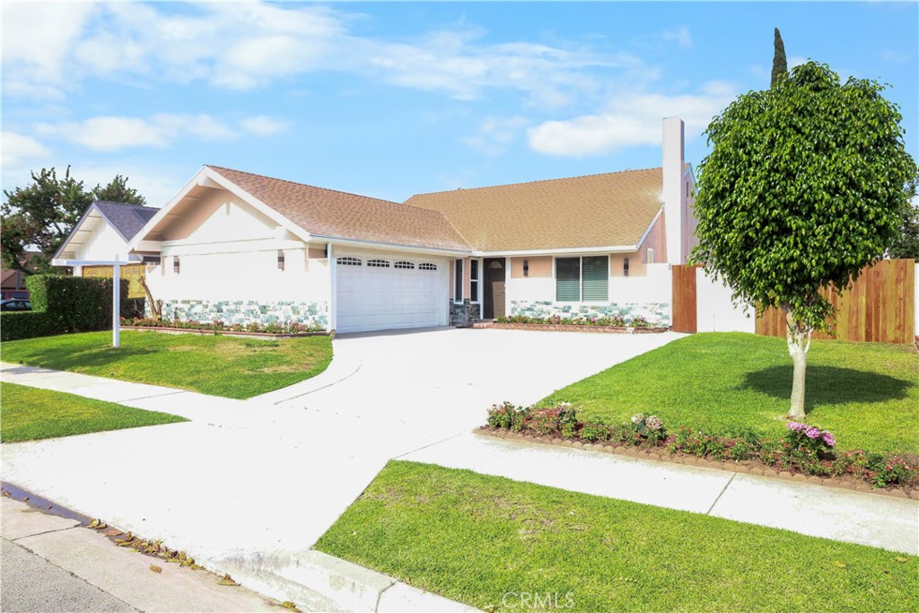 17824 Holmes Avenue Property Photo 1