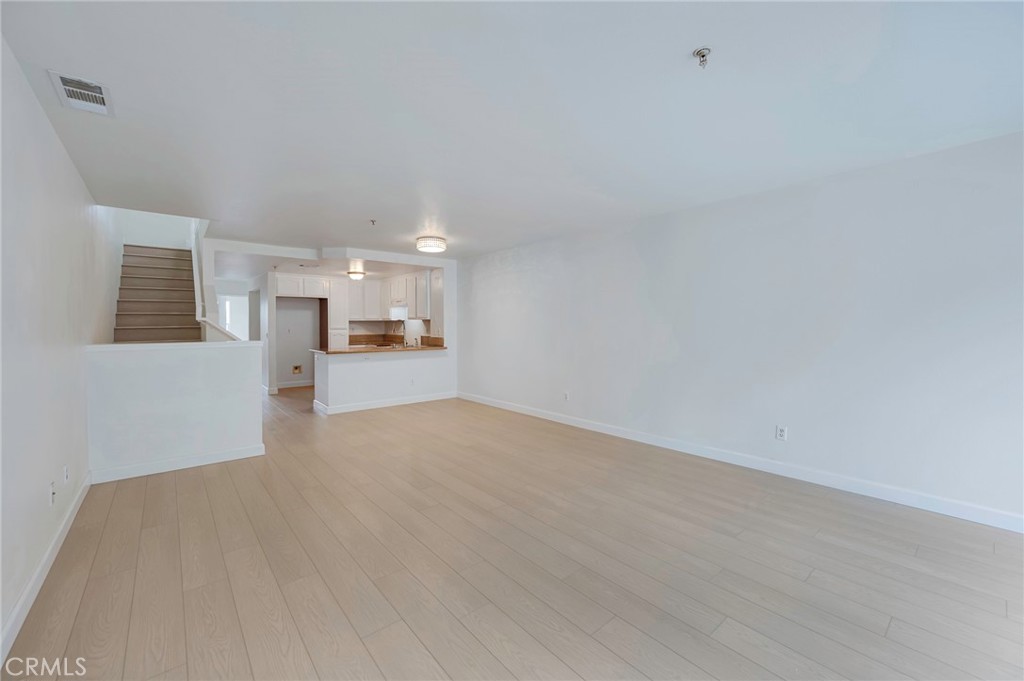 1211 E Carson Street 27 Property Photo 1