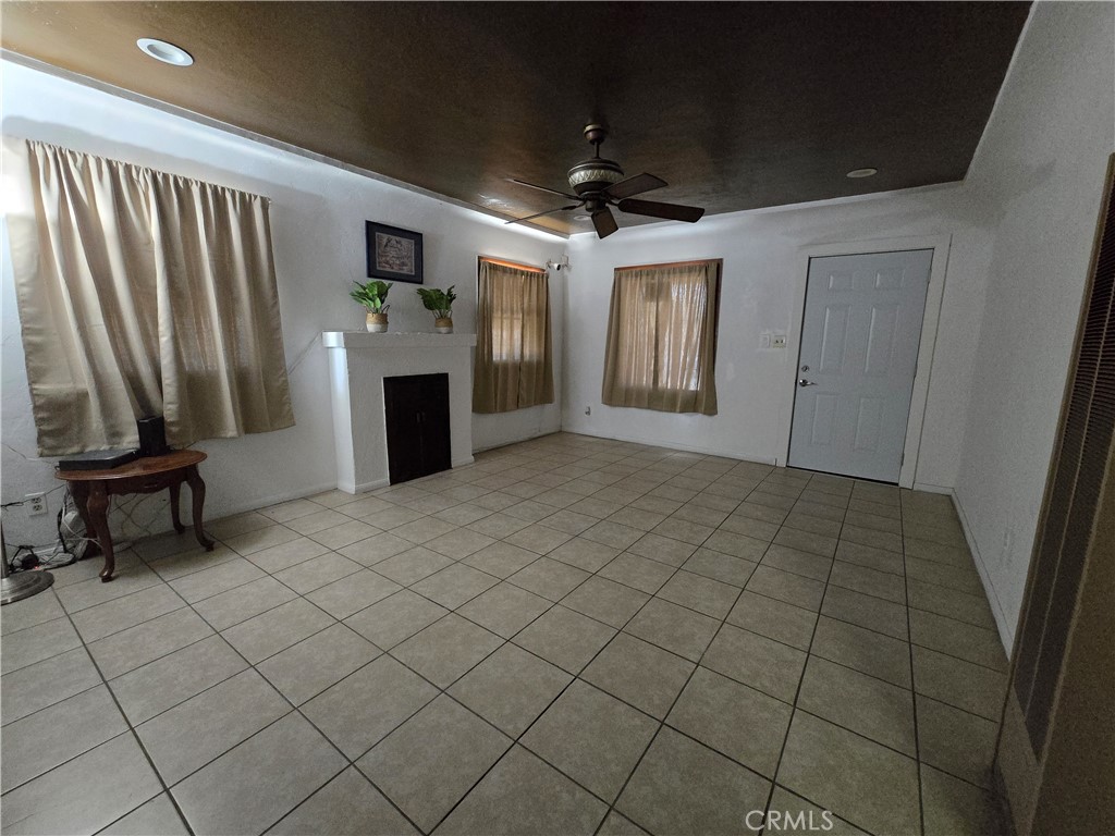 845 Preston Street Property Photo 5
