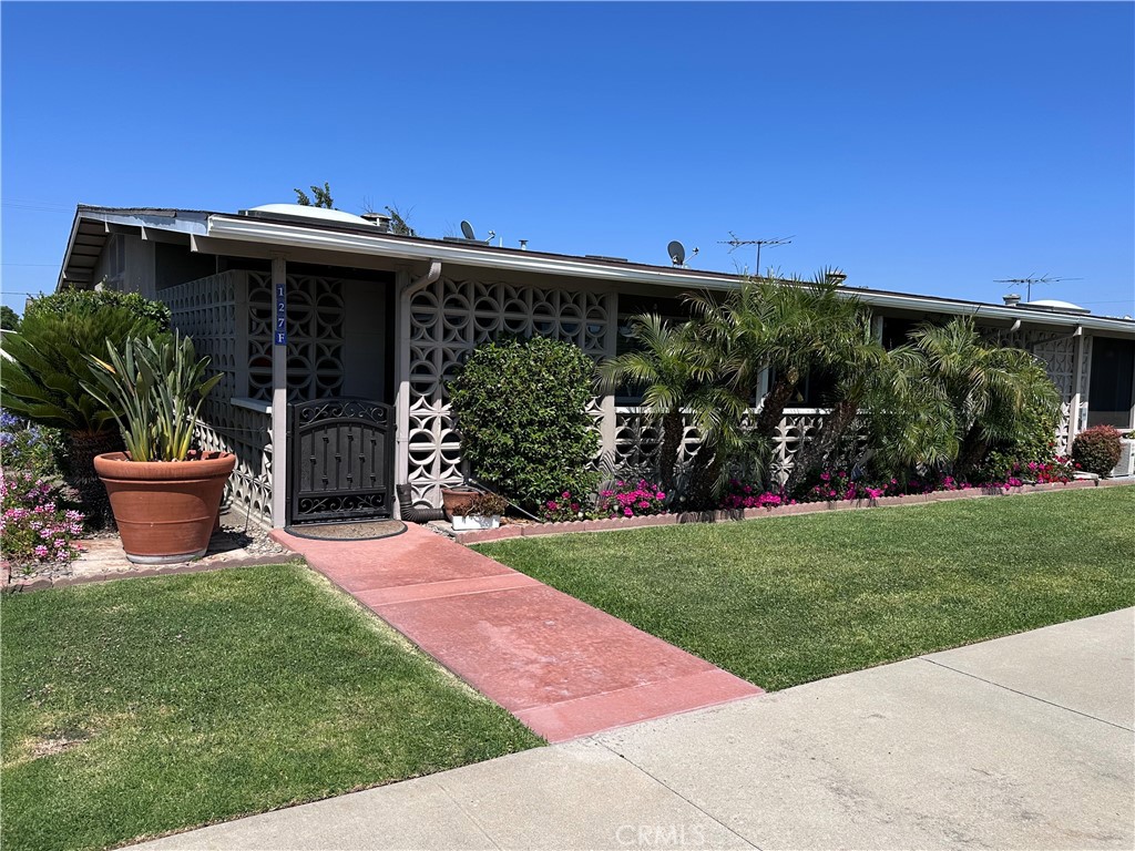1501 Pelham 127f Property Photo 1
