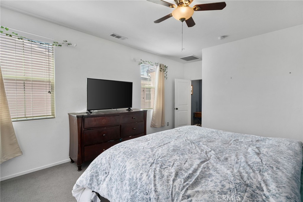 3134 E La Avenida Drive Property Photo 20