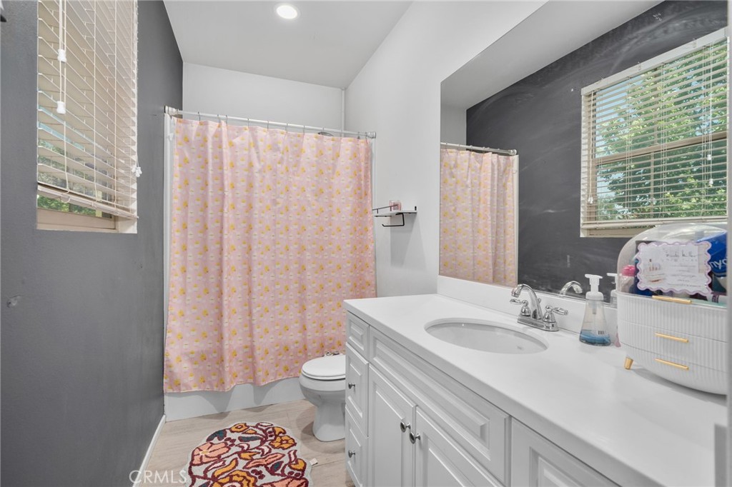3134 E La Avenida Drive Property Photo 26