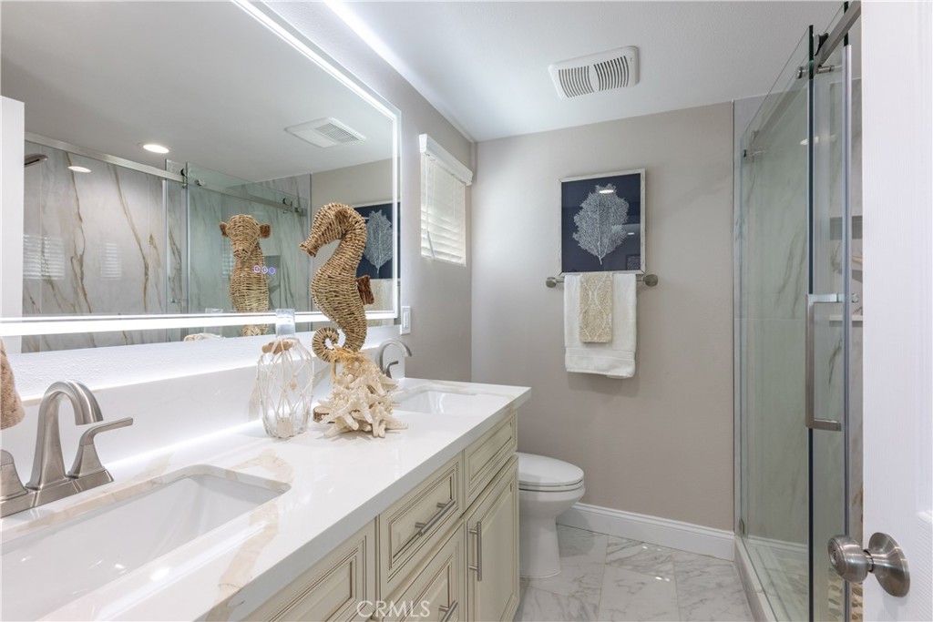2240 Stanley Avenue 9 Property Photo 14