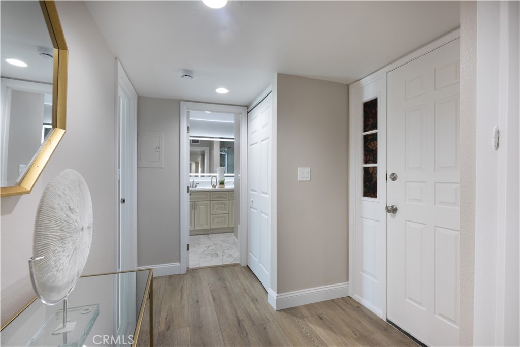 2240 Stanley Avenue 9 Property Photo 18