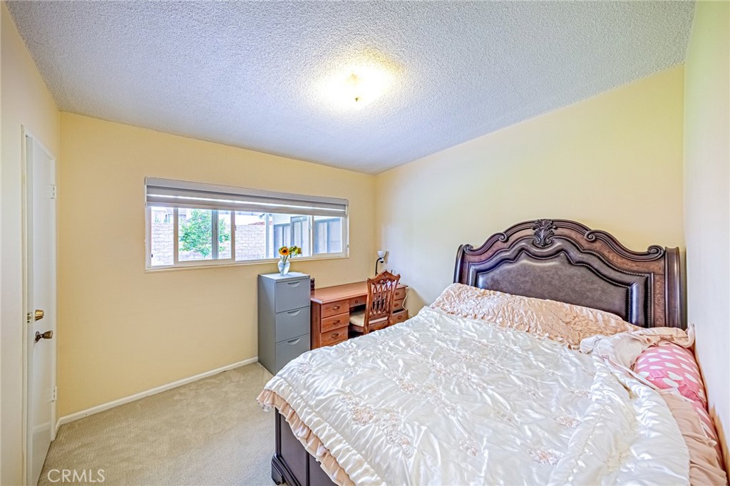 12256 Lesley Street Property Photo 21