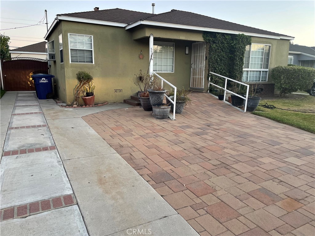 5786 Lincoln Avenue Property Photo 1