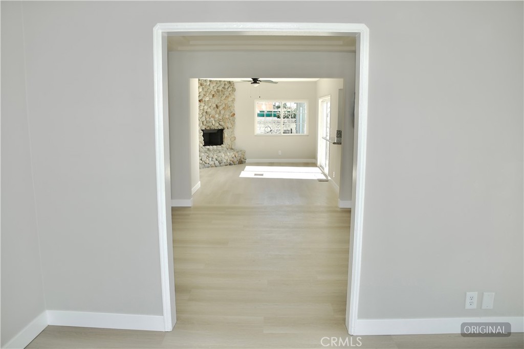 9106 S Gramercy Place Property Photo 6