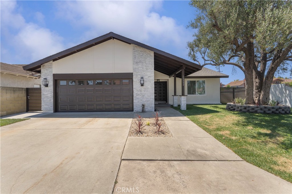 12202 Silva Place Property Photo 1