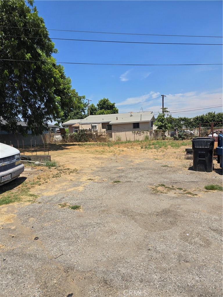6205 Compton Avenue Property Photo 2