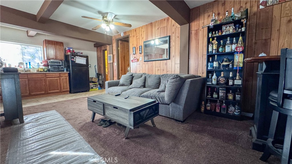 23004 Pine Lane Property Photo 9