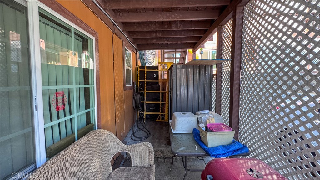23004 Pine Lane Property Photo 11