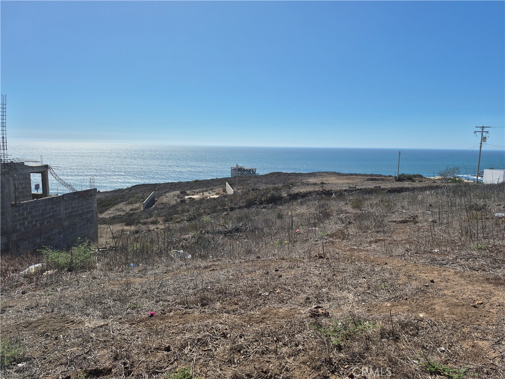 2 San Clemente Avenue Property Photo 1