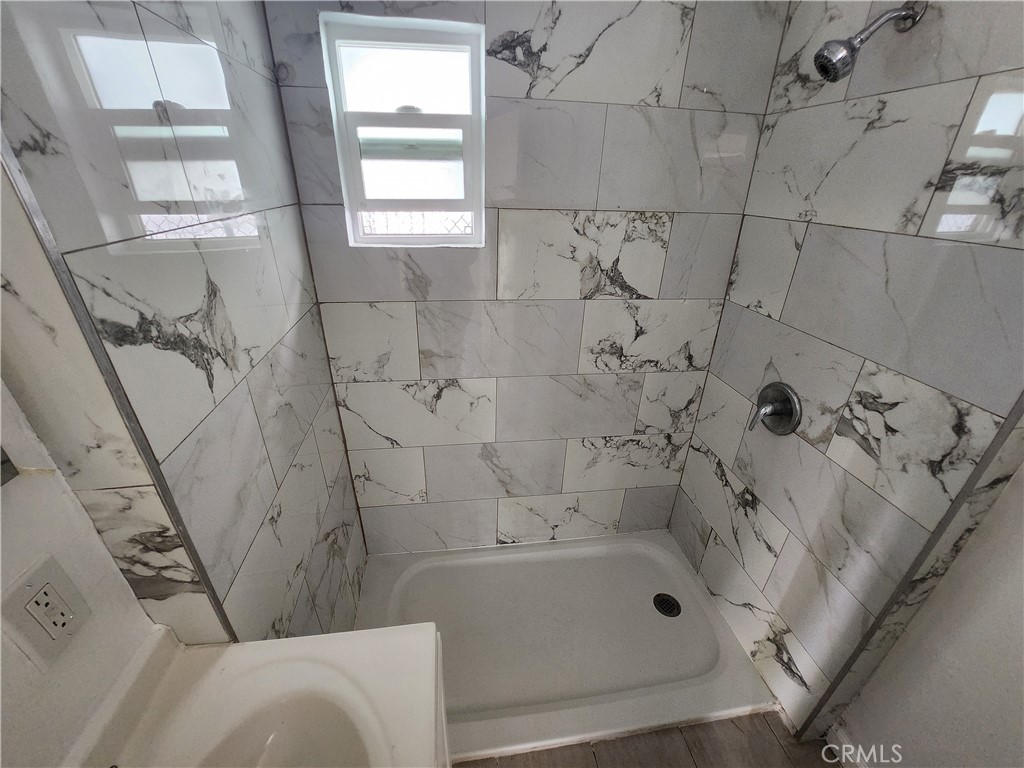 3713 W Imperial 1 Property Photo 5