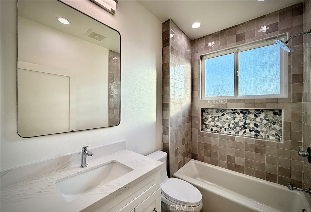 6118 Amos Property Photo 44