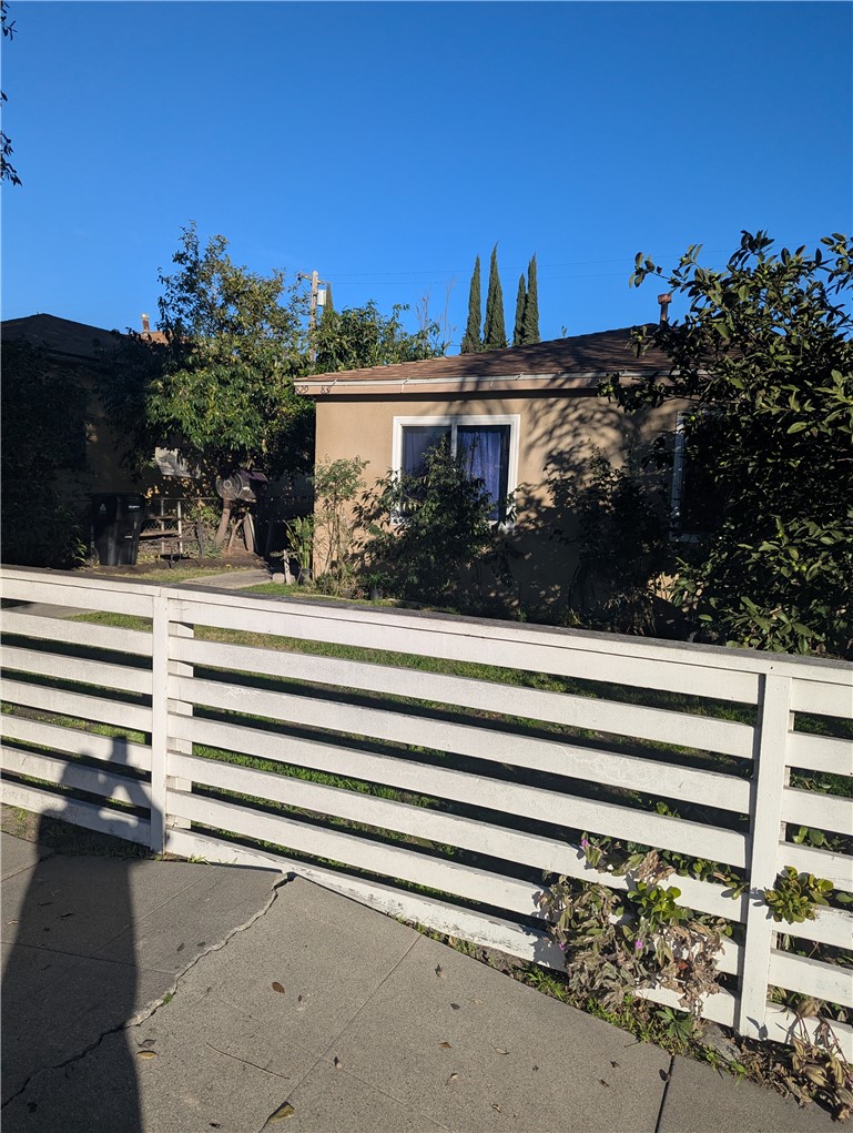 829 E Century Property Photo 1