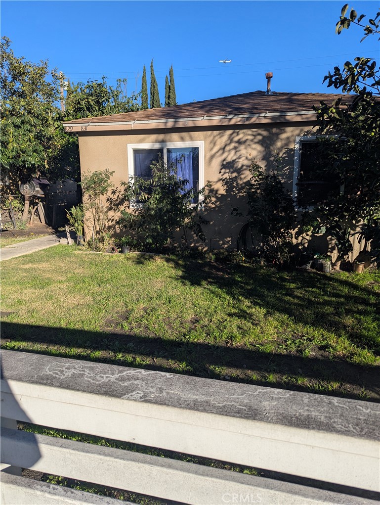 829 E Century Property Photo 6
