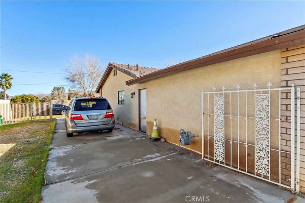 14057 Crow Property Photo 30