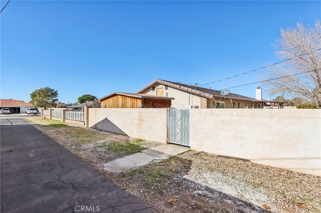 14057 Crow Property Photo 32