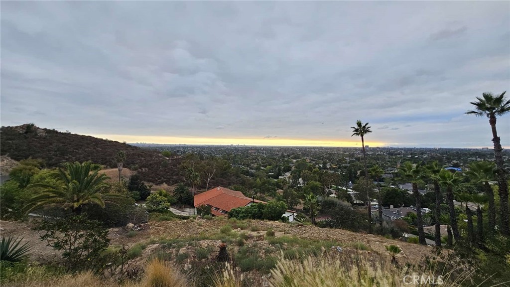 1822 Loma Roja Property Photo 9