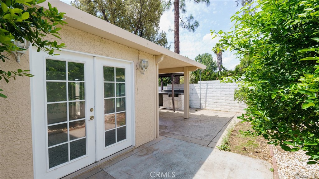 6756 Shaded Wood Property Photo 13