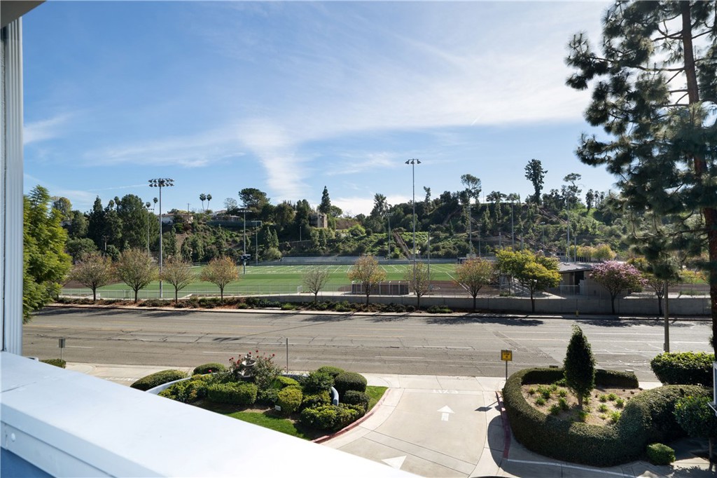 1501 N Brea Boulevard 212 Property Photo 12