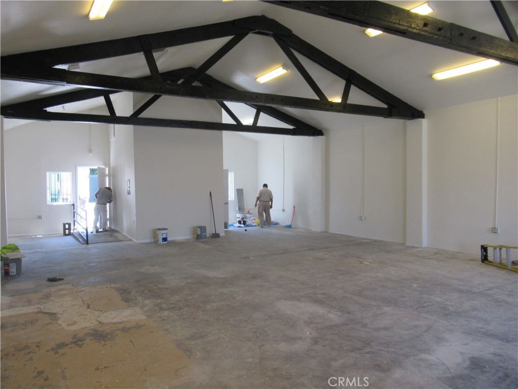 1826 E Compton Property Photo 3