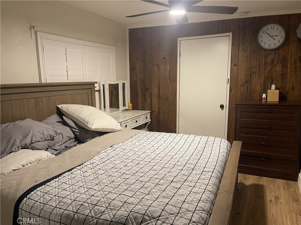 1350 Oak Property Photo 17