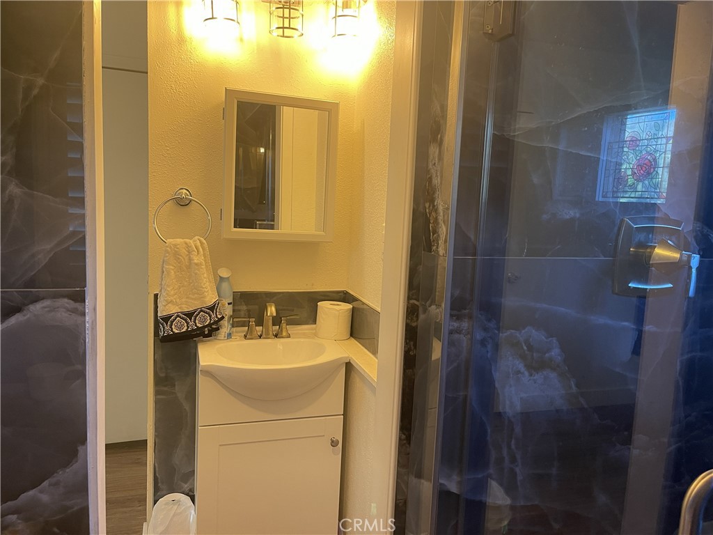 1350 Oak Property Photo 20