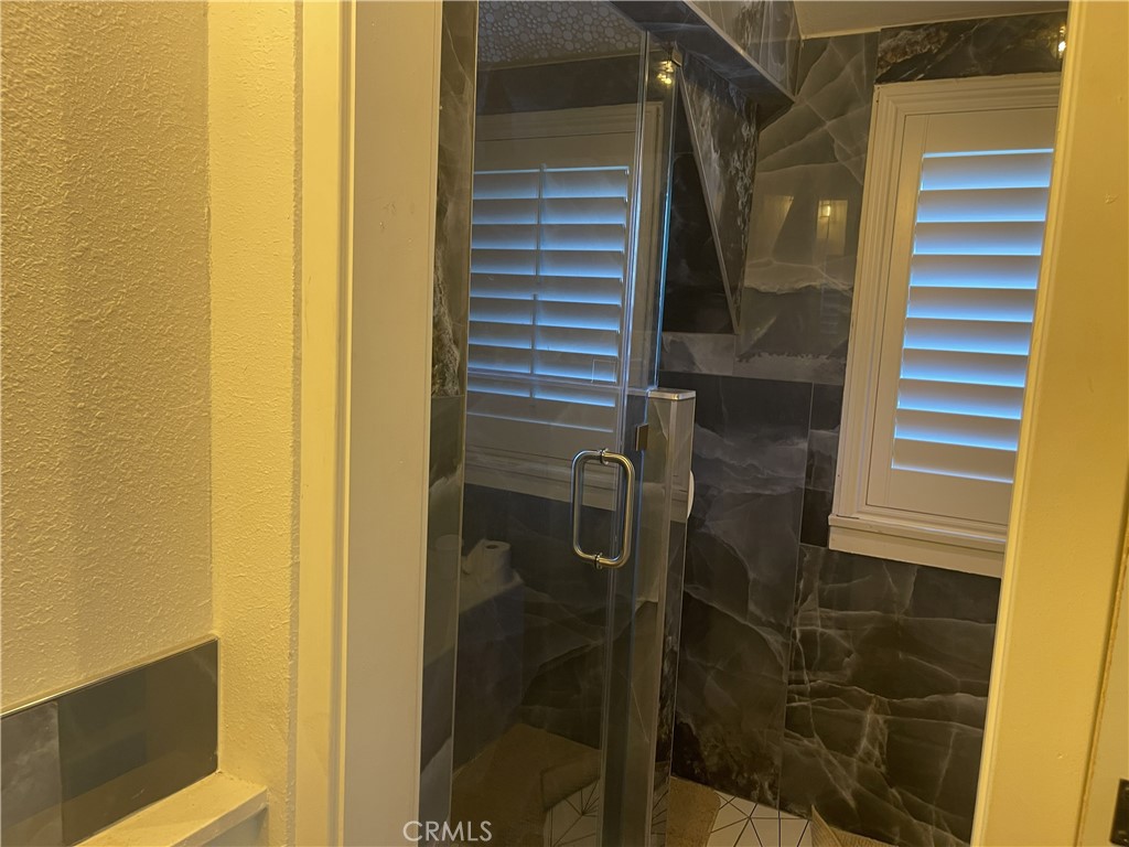 1350 Oak Property Photo 21