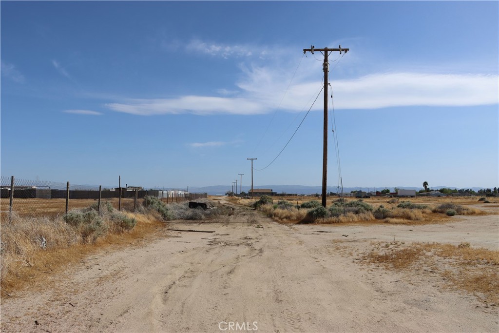 800 52nd Street W Property Photo 15