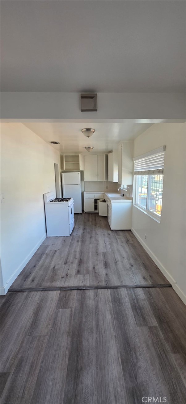 5908 Crenshaw Property Photo 10