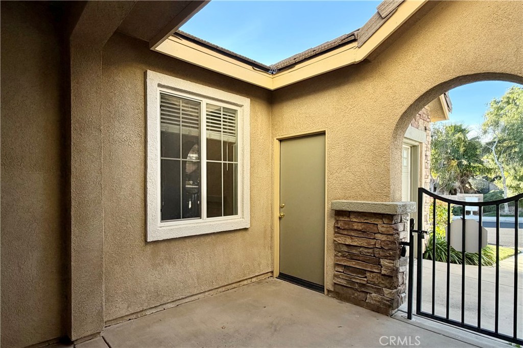 28410 Agajanian Property Photo 3