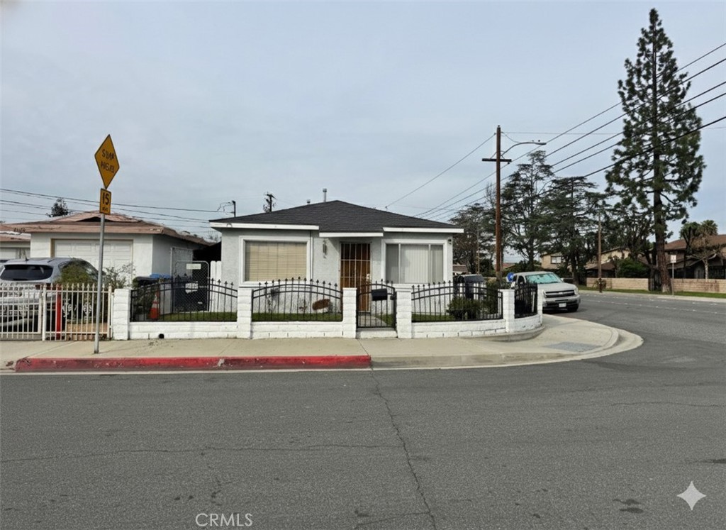 13947 Downey Property Photo 1