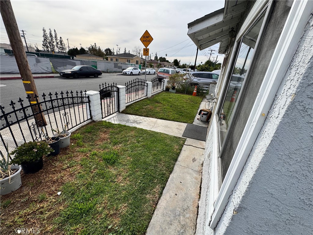 13947 Downey Property Photo 3