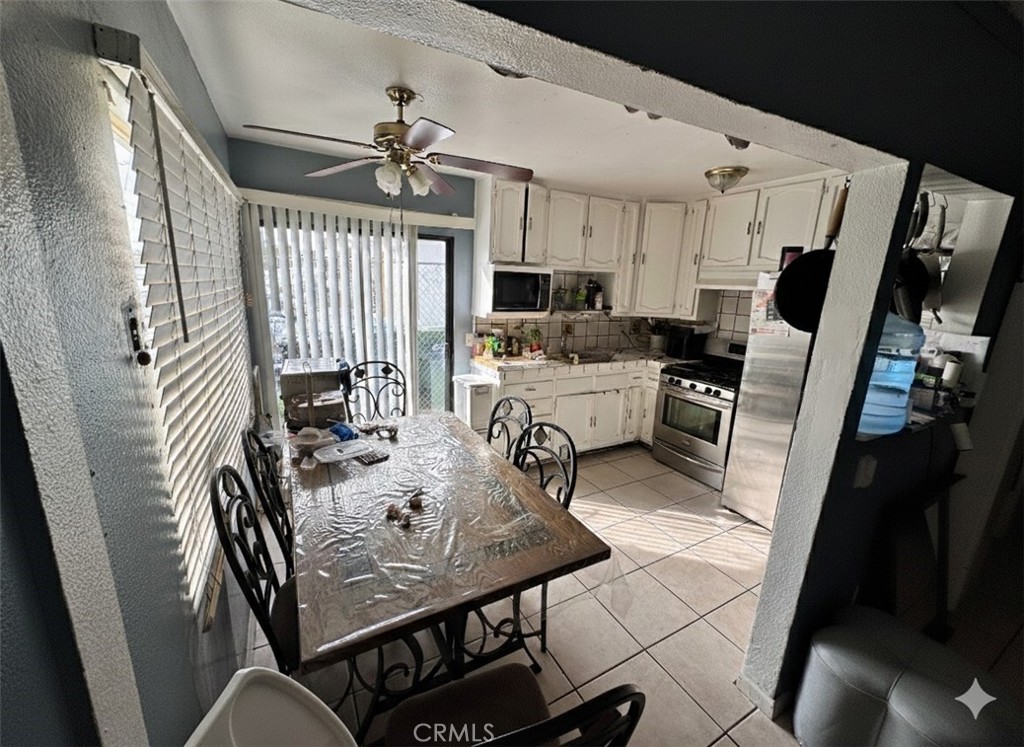 13947 Downey Property Photo 4