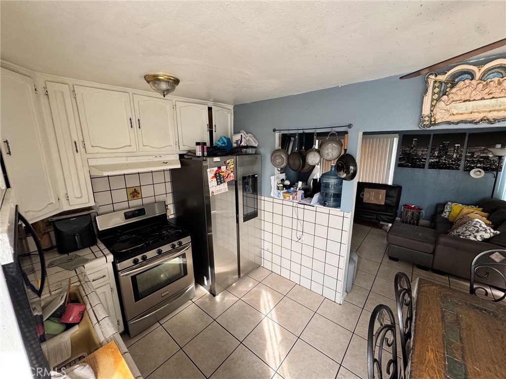 13947 Downey Property Photo 5