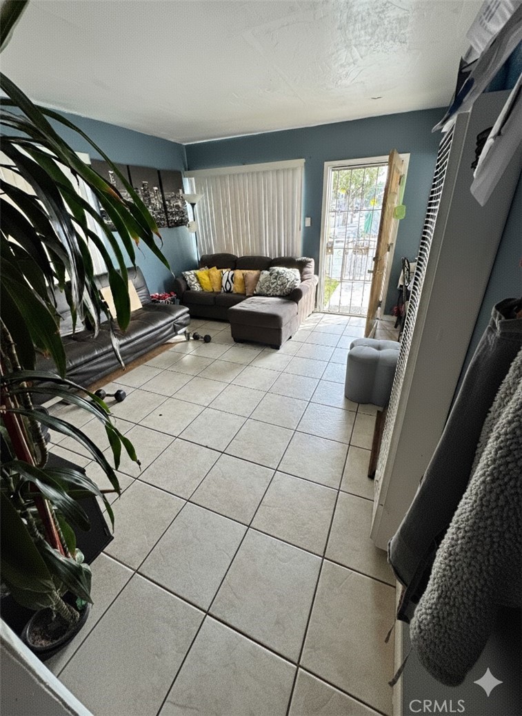 13947 Downey Property Photo 7