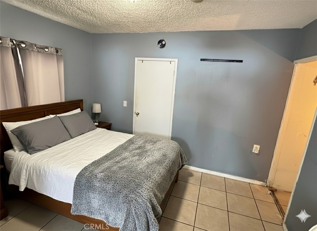 13947 Downey Property Photo 13