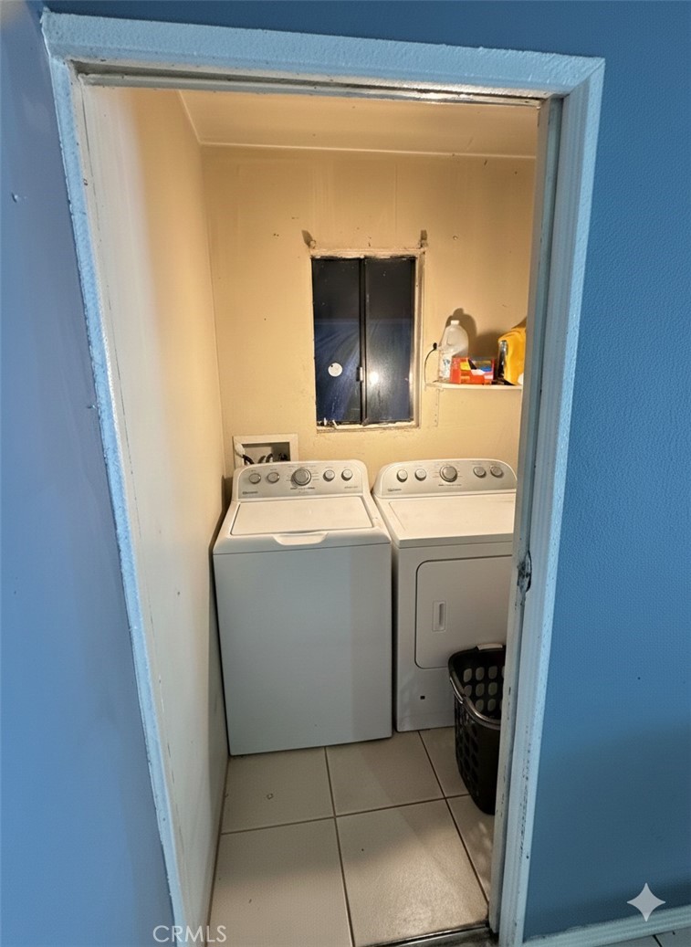 13947 Downey Property Photo 15