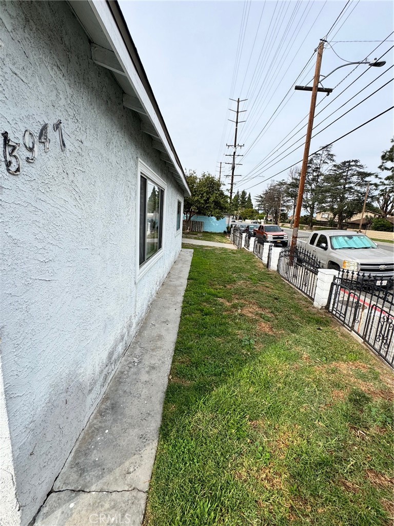 13947 Downey Property Photo 18
