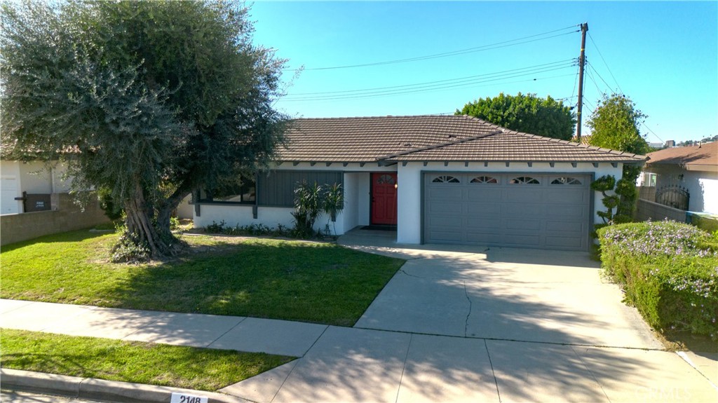 2148 Edgewood Drive Property Photo 3