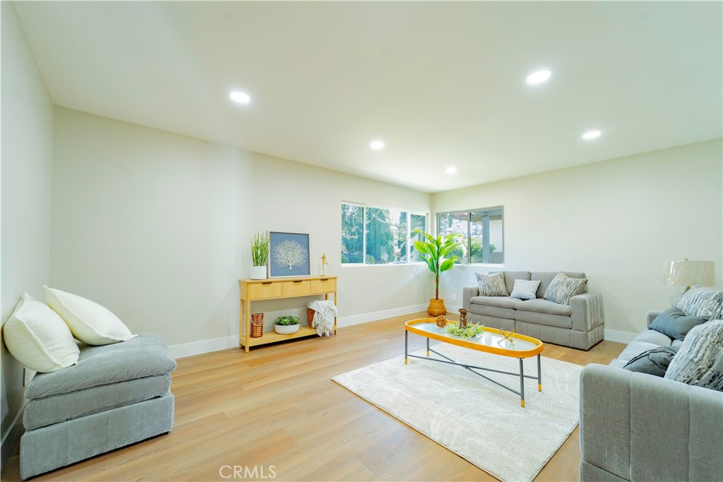 2148 Edgewood Drive Property Photo 12