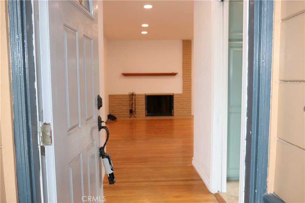 1467 W Roberta Avenue Property Photo 1