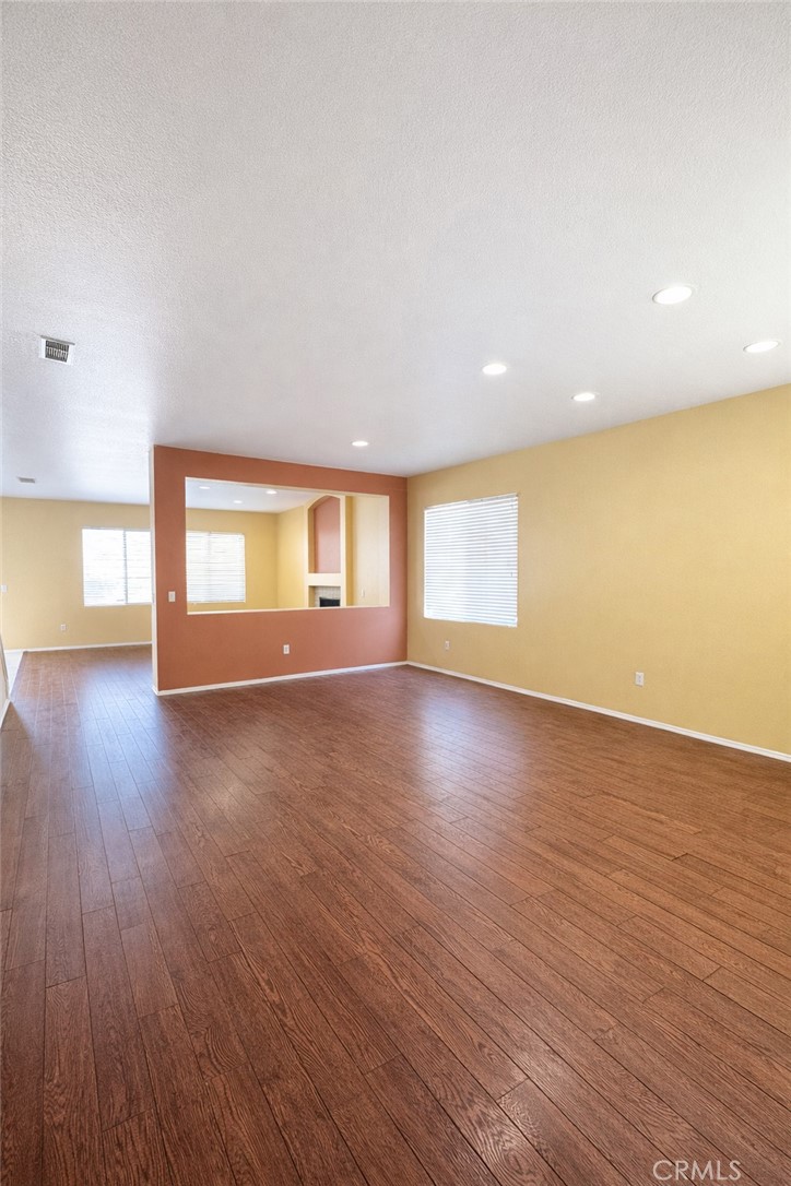 15082 Zircon Property Photo 2