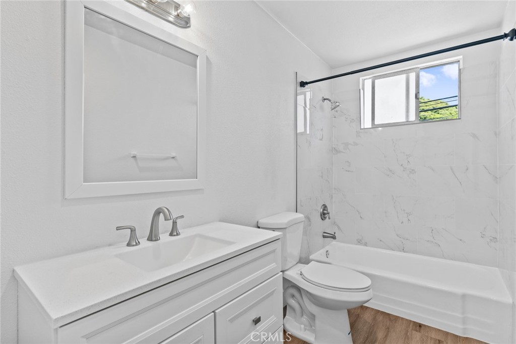 1036 Saint Louis Property Photo 11