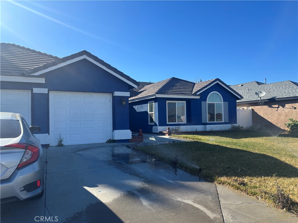 12996 Pacoima Property Photo 2