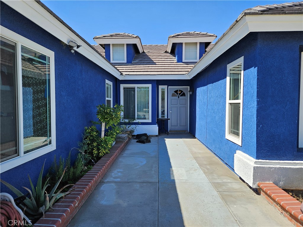 12996 Pacoima Property Photo 4