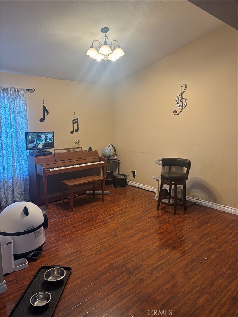 12996 Pacoima Property Photo 15